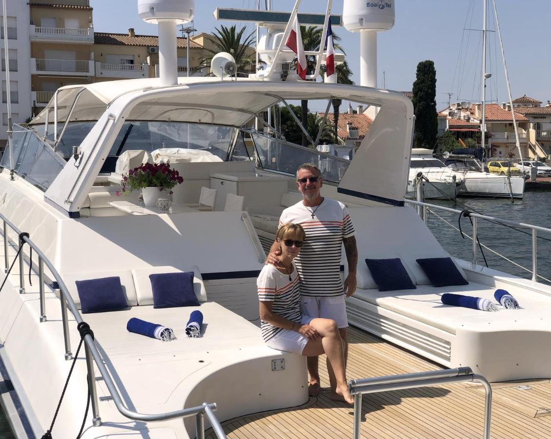 Home Sweet Boat - Chambres D'Hotes Empuriabrava Kültér fotó